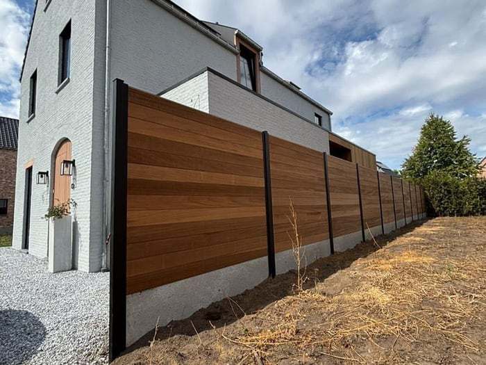 Thermowood hekwerk geplaatst door Lamon Hekwerk — voorbeeld 3 van 5
