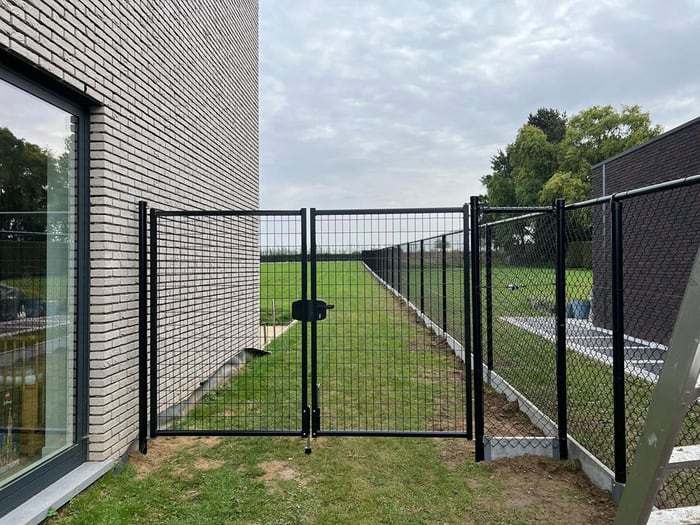 Poorten geplaatst door Lamon Hekwerk — voorbeeld 5 van 6
